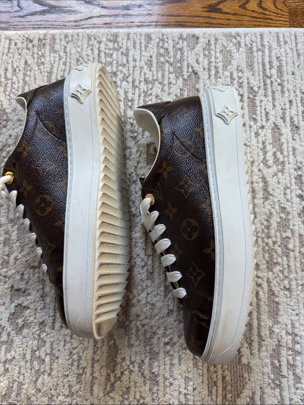 Louis Vuitton Women’s Monogram Canvas Sneakers – Worn Twice – Box - Picture 6 of 7